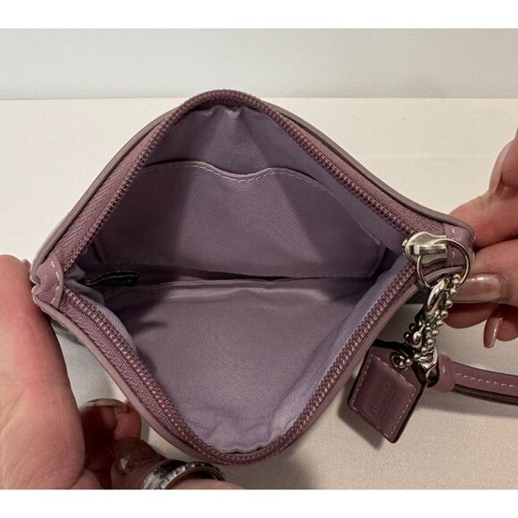 Coach Burgundy Signature Canvas Wristlet Clutch Bag Zip Closure & Leather Strap - Picture 4 of 8